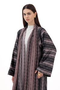 Haya in Black & Mauve